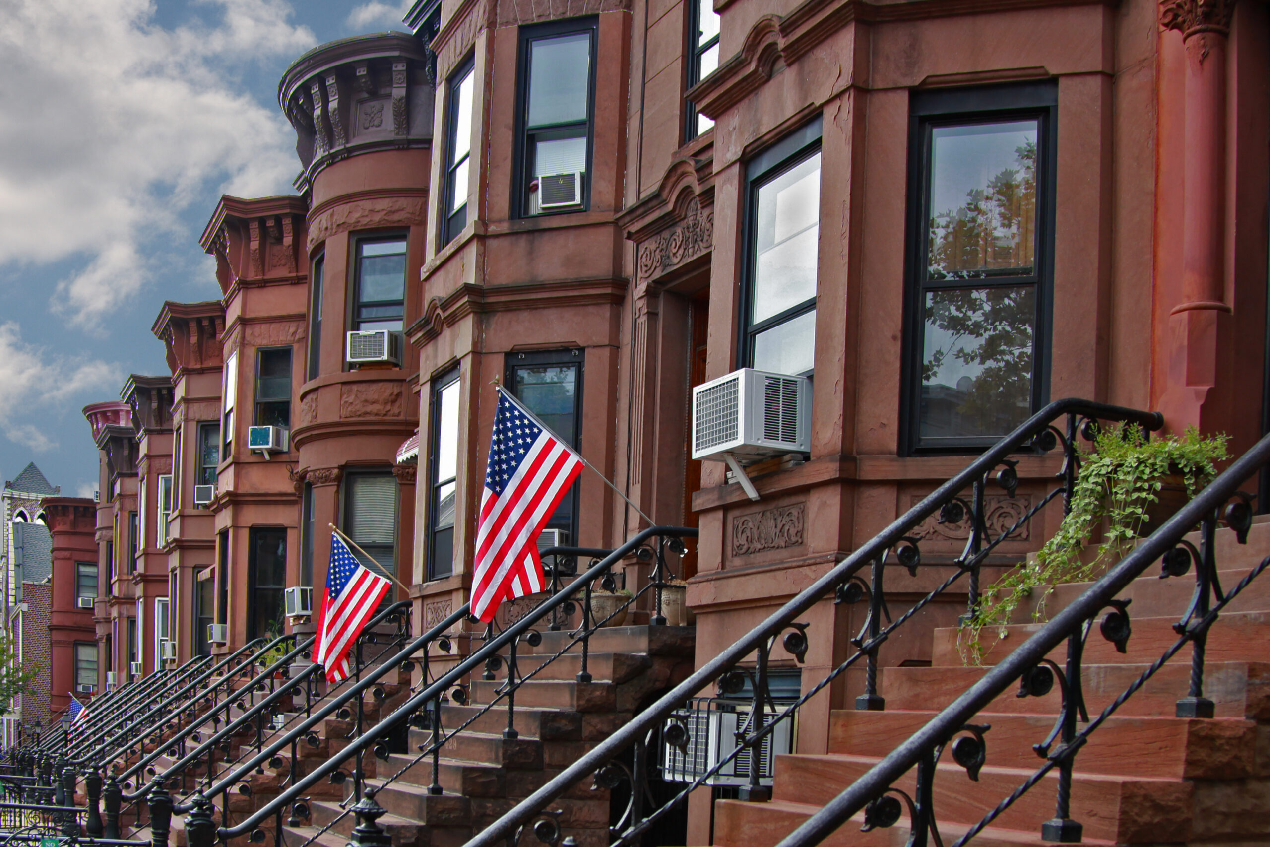 Hit the Market! – Selling with Tenants in Place