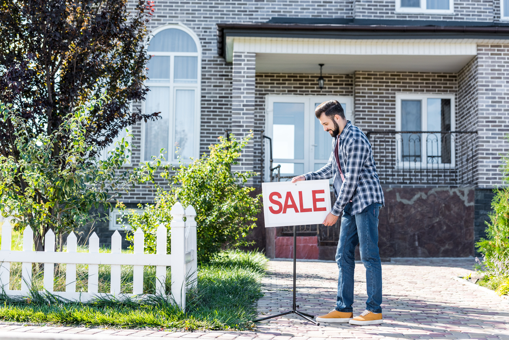 Selling a House You Just Bought: Exploring the Pros and Cons