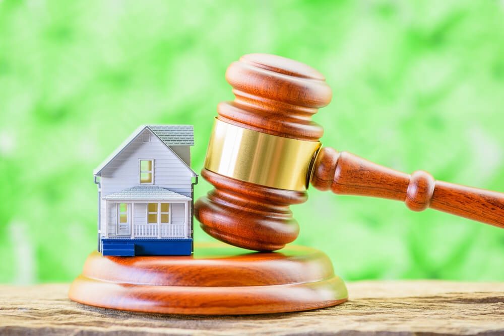 What are Legal Pitfalls to Avoid in Real Estate Transactions?